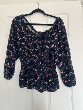 Women’s Black Floral Smocked Waist Peasant Top size L